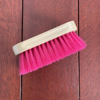Paardenborstel hard roze met naam of logo