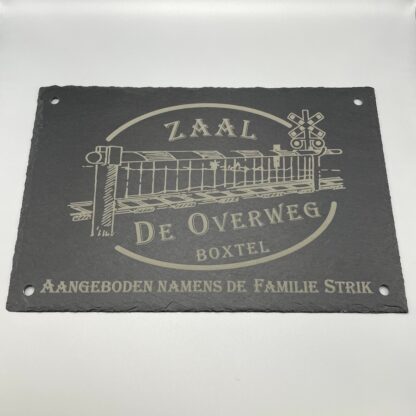 Leisteen naambord gegraveerd